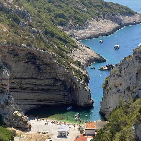 Holiday Home Stiniva Vis Zewnętrze zdjęcie